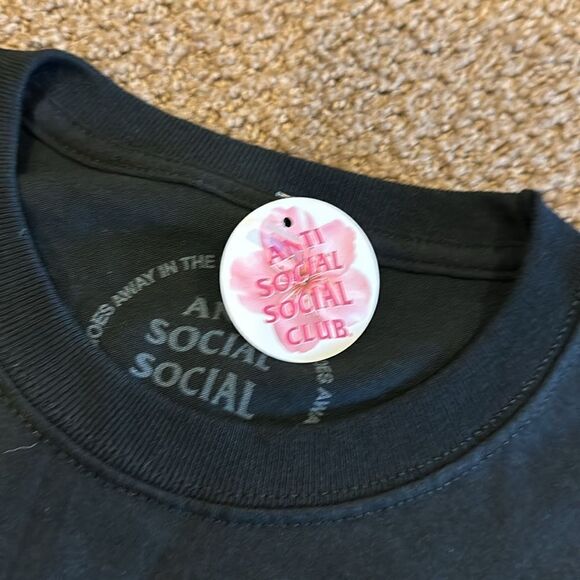 Anti Social Social Club Men’s Black with Red Graphic T-Shirt - Picture 6 of 6